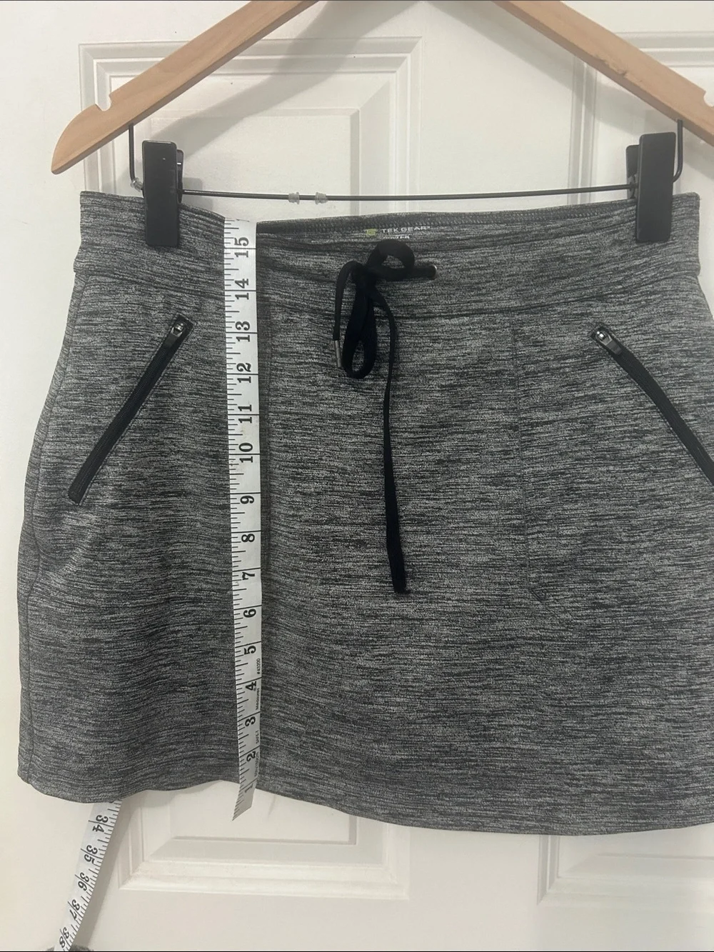 tek gear Drawstring Athletic Mini Skirt size medium black white